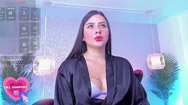 Snapshot of lilicooper_ chatting on January 2025 08:07:01 PM lilicooper online show from January 2025 08:07:01 PM