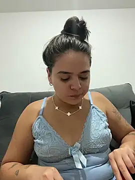 rebeccaareys online show from February 2025 01:23:01 AM