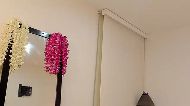 sofiarouge online show from March 2025 02:12:02 AM