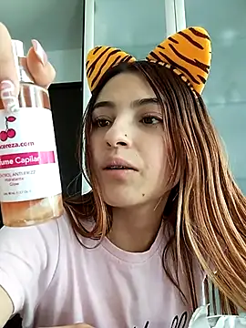 sofiarouge online show from March 2025 07:42:02 PM