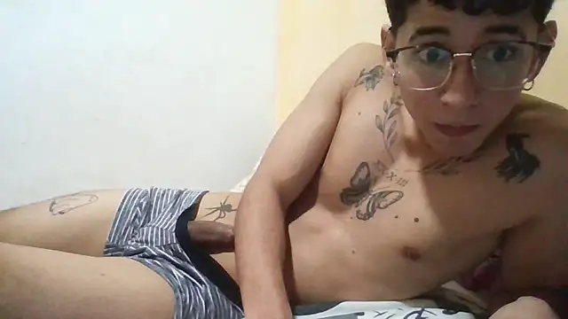 Dillom420 online show from December 2024 08:14:02 AM