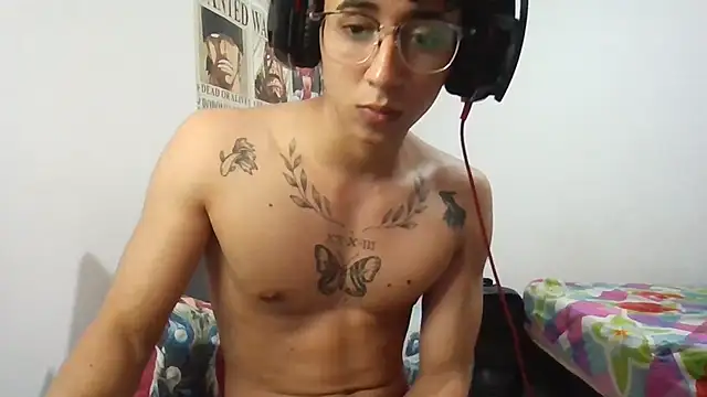 Dillom420 online show from January 2025 10:01:01 PM