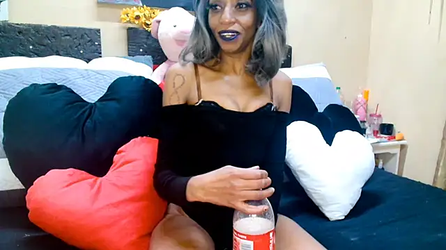 Snapshot of Nubiangiggles chatting on February 2025 10:05:02 AM Nubiangiggles online show from February 2025 10:05:02 AM