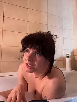 Snapshot of ginavontease chatting on January 2026 02:21:01 PM ginavontease online show from January 2026 02:21:01 PM