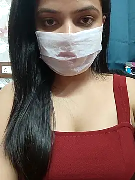 Myloveurvi online show from April 2026 11:22:02 AM