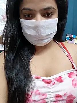 Myloveurvi online show from May 2026 07:00:01 PM