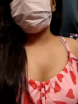 Myloveurvi online show from June 2026 04:44:01 PM