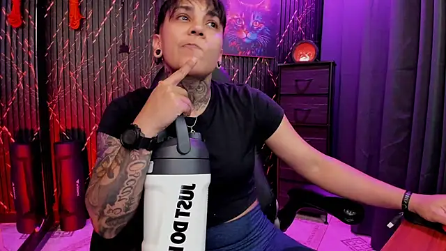 ZhoeStrong online show from February 2026 11:14:01 PM