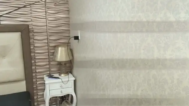 sofiaclauss online show from October 2025 10:10:02 PM