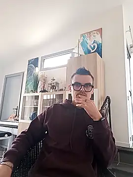 Snapshot of GLouglou19 chatting on March 2026 02:02:01 PM GLouglou19 online show from March 2026 02:02:01 PM