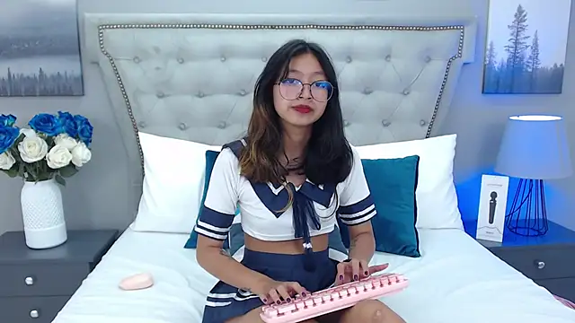 Yommi Winx online show from January 2025 01:34:02 AM