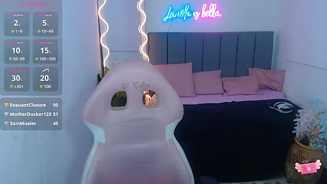 Krysstal tay online show from February 2025 03:07:01 PM