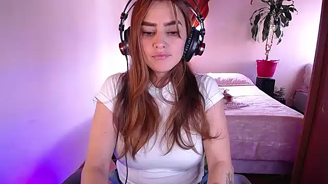 Lu perez online show from September 2025 07:37:01 PM