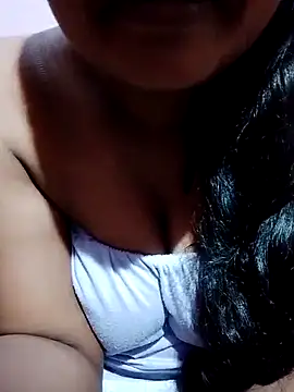 Snapshot of Diwya69 chatting on July 2026 10:01:01 PM Diwya69 online show from July 2026 10:01:01 PM