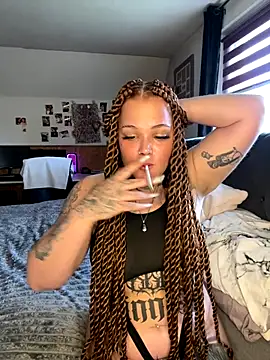 Snapshot of elina_may chatting on September 2025 09:00:02 AM elina may online show from September 2025 09:00:02 AM