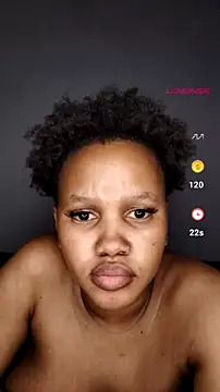 Snapshot of Sego_TeeTee chatting on June 2026 11:33:02 PM Sego TeeTee online show from June 2026 11:33:02 PM