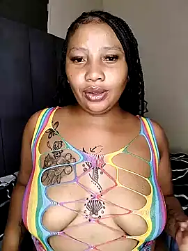 Snapshot of quenliyasa chatting on January 2025 06:20:01 PM quenliyasa online show from January 2025 06:20:01 PM