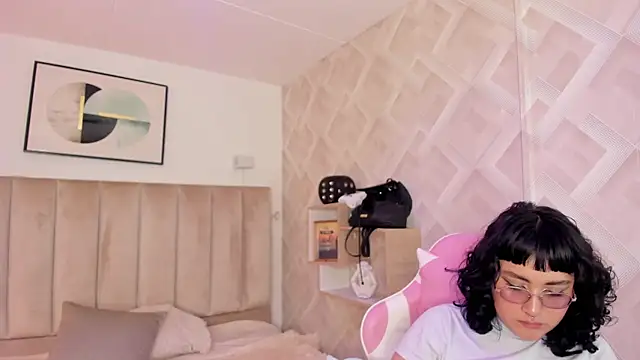 Haru Bonny online show from January 2026 07:39:02 PM