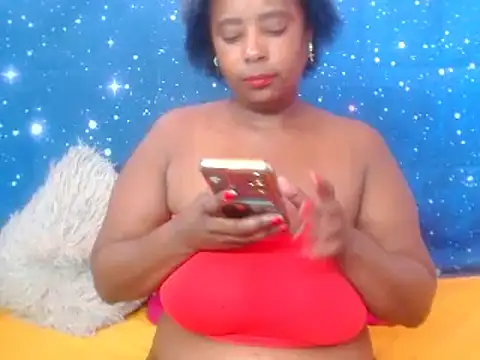 Snapshot of 2Sweetysmile chatting on February 2025 07:59:02 AM 2Sweetysmile online show from February 2025 07:59:02 AM