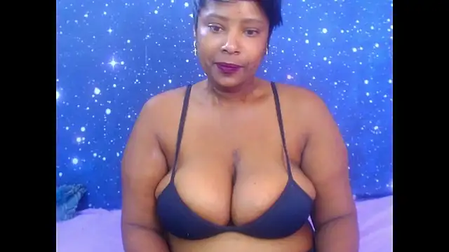 Snapshot of 2Sweetysmile chatting on March 2025 06:19:01 AM 2Sweetysmile online show from March 2025 06:19:01 AM