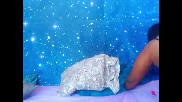 Snapshot of 2Sweetysmile chatting on March 2025 09:26:01 AM 2Sweetysmile online show from March 2025 09:26:01 AM