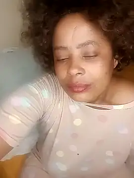 Snapshot of 2Sweetysmile chatting on October 2025 08:59:01 PM 2Sweetysmile online show from October 2025 08:59:01 PM