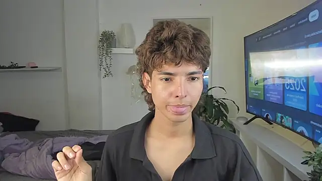 santy-kitty online show from November 2025 12:55:01 AM