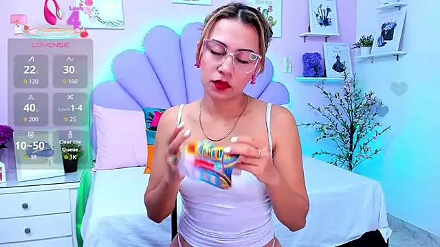 HannaPretthy online show from November 2025 11:44:02 AM