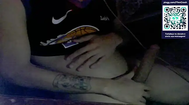 iCrashzin online show from February 2025 02:40:02 AM