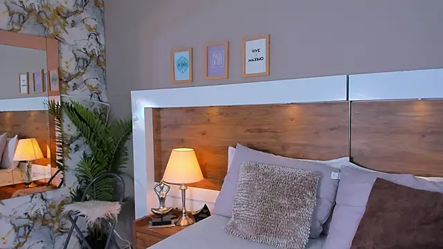 EmaBakker online show from March 2026 06:41:01 AM