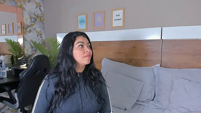 EmaBakker online show from March 2026 07:19:02 AM