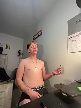 Snapshot of twentywithafelonyy chatting on January 2025 06:47:01 PM twentywithafelonyy online show from January 2025 06:47:01 PM