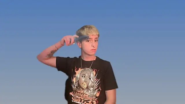 Snapshot of twentywithafelonyy chatting on February 2025 08:32:02 AM twentywithafelonyy online show from February 2025 08:32:02 AM