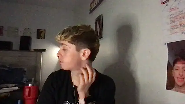 Snapshot of twentywithafelonyy chatting on March 2025 11:50:01 AM twentywithafelonyy online show from March 2025 11:50:01 AM