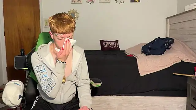 twentywithafelonyy online show from November 2025 04:18:01 PM