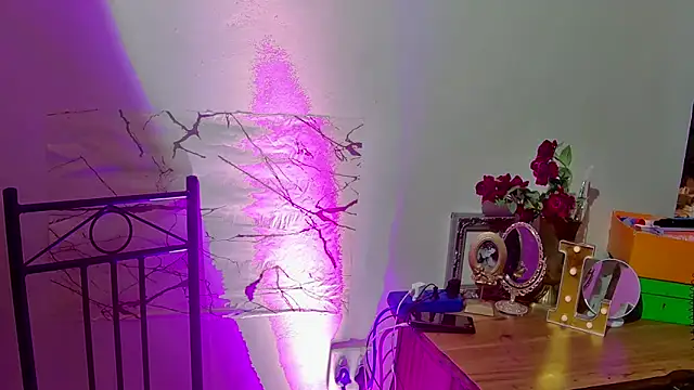 Snapshot of GoddessLorenaTheeSiren chatting on March 2025 06:22:02 PM GoddessLorenaTheeSiren online show from March 2025 06:22:02 PM