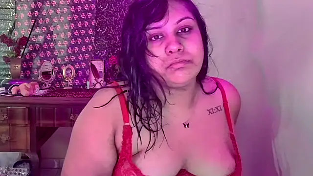 Snapshot of GoddessLorenaTheeSiren chatting on March 2025 08:53:01 PM GoddessLorenaTheeSiren online show from March 2025 08:53:01 PM