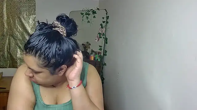 Snapshot of GoddessLorenaTheeSiren chatting on September 2025 09:31:01 AM GoddessLorenaTheeSiren online show from September 2025 09:31:01 AM