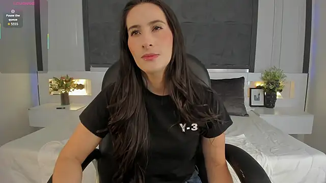 SaraGomez1 online show from March 2026 12:00:02 PM