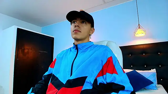 Lobo 17  online show from February 2025 04:21:02 AM