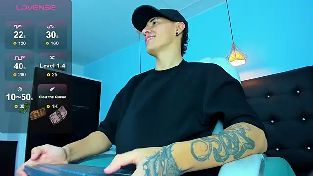 Lobo 17  online show from January 2026 03:43:01 AM