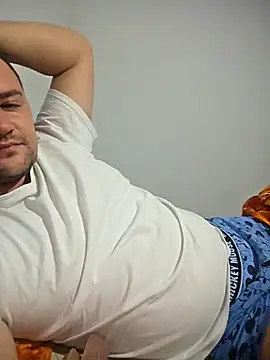 Snapshot of KarlosCarutox chatting on October 2025 07:11:01 PM KarlosCarutox online show from October 2025 07:11:01 PM