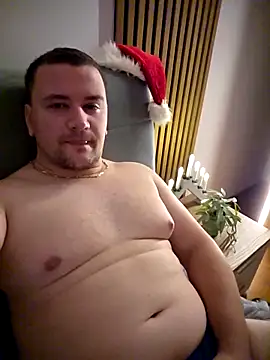 KarlosCarutox online show from December 2025 07:43:01 PM