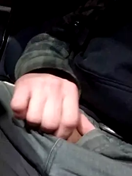 Snapshot of QcMisterv13 chatting on December 2024 03:20:01 AM QcMisterv13 online show from December 2024 03:20:01 AM