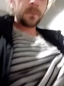 Snapshot of QcMisterv13 chatting on December 2024 11:56:02 PM QcMisterv13 online show from December 2024 11:56:02 PM