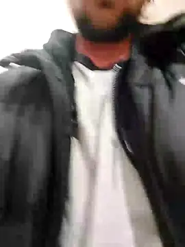 Snapshot of QcMisterv13 chatting on December 2025 01:25:02 AM QcMisterv13 online show from December 2025 01:25:02 AM