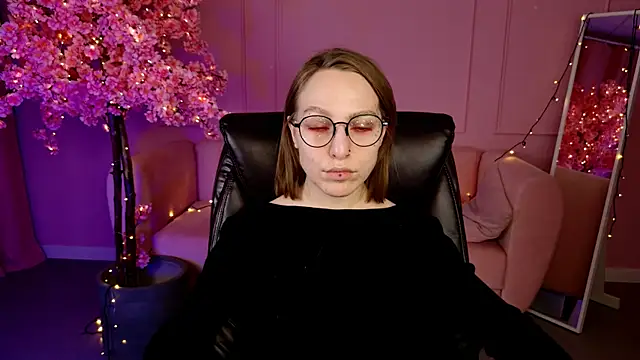 Snapshot of AphexQueen chatting on March 2025 07:27:02 PM AphexQueen online show from March 2025 07:27:02 PM