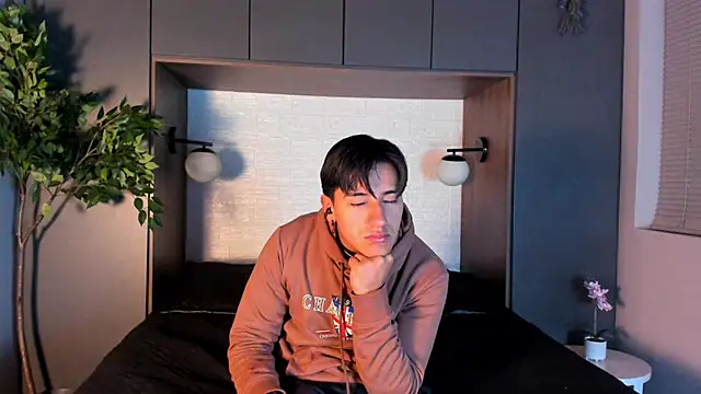 Andy Joy  online show from November 2025 11:21:02 AM