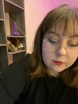 Snapshot of cinnabon_ chatting on December 2024 02:05:01 PM cinnabon  online show from December 2024 02:05:01 PM