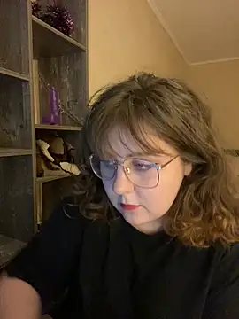 Snapshot of cinnabon_ chatting on December 2024 04:19:02 PM cinnabon  online show from December 2024 04:19:02 PM